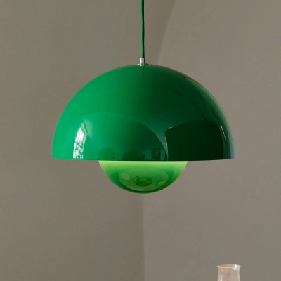 &Tradition &Tradiční závěsné světlo Flowerpot VP7, Ø 37 cm, signální zelená