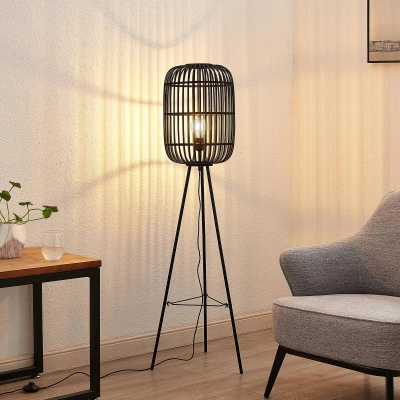 Lindby Stojací lampa Lindby Canyana, černá, ratan, výška 139 cm